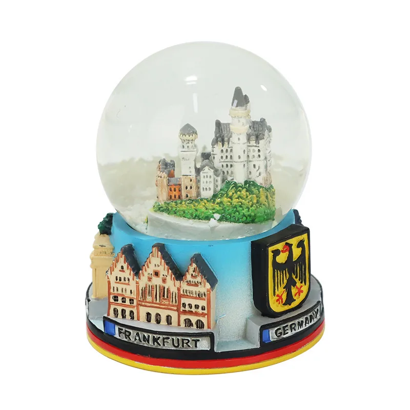 Schneekugeln & Figuren